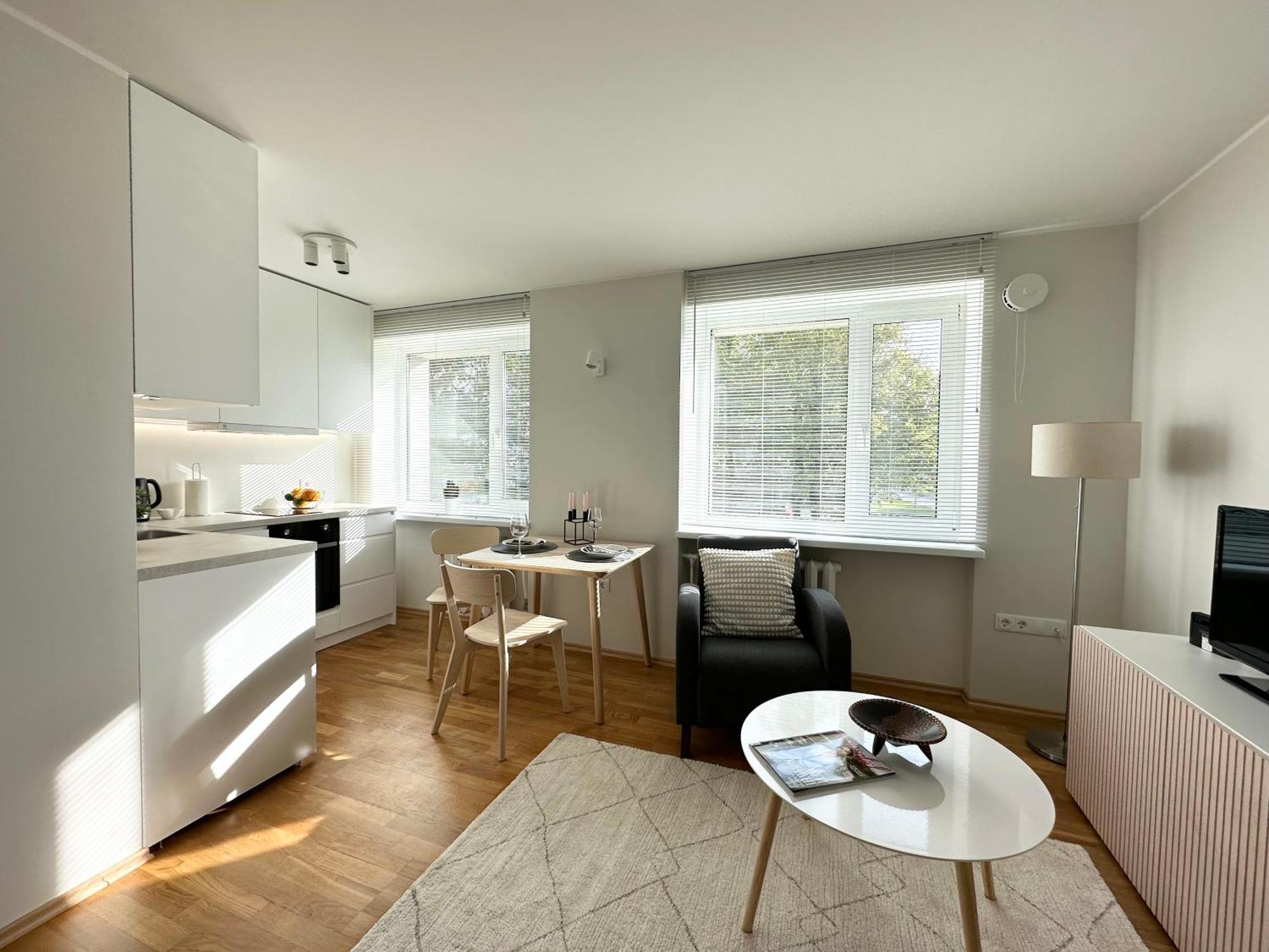 Lovely Beachfront Apartment In Paernu Esterno foto